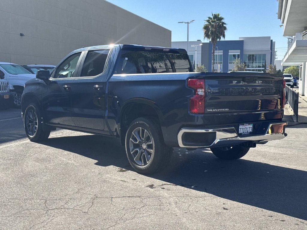 Used 2023 Chevrolet Silverado 1500 LT RWD image 4