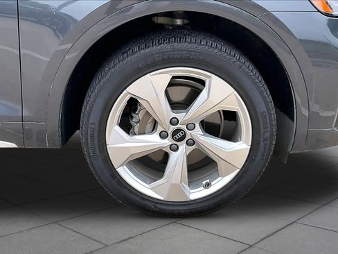 Used 2021 Audi Q5 Premium Plus image 10