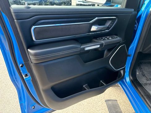 Used 2023 RAM 1500 Laramie AWD/4WD image 17