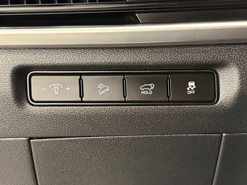 Used 2025 Kia Telluride S AWD/4WD image 19
