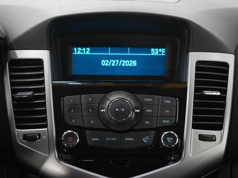 Used 2012 Chevrolet Cruze LT image 16