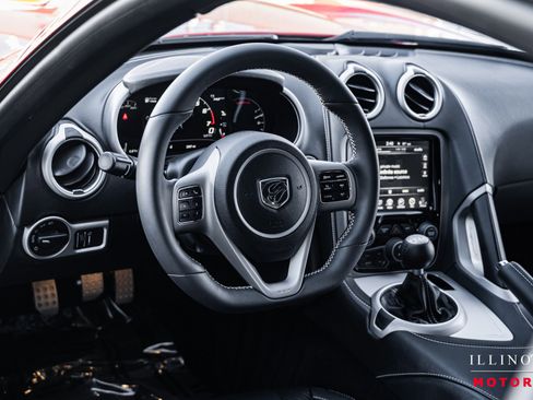 Used 2013 SRT Viper GTS w/ GTS Laguna Interior Pkg RWD image 19