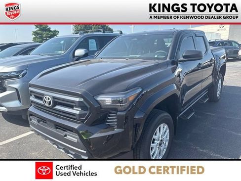 Used 2024 Toyota Tacoma SR AWD/4WD image 4