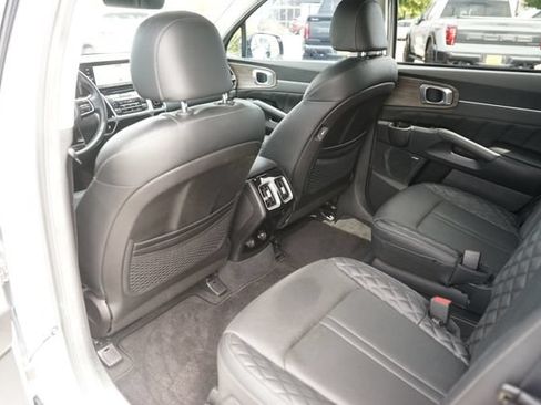 Used 2021 Kia Sorento SX Prestige AWD/4WD image 12