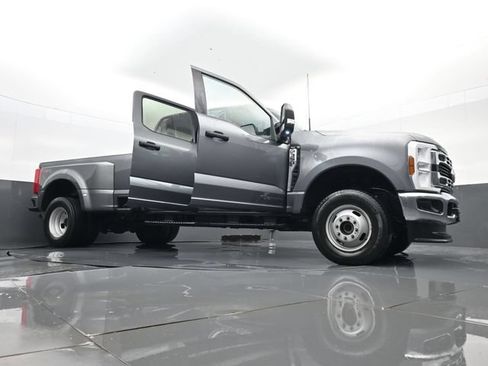 Used 2024 Ford F350 XLT AWD/4WD image 30