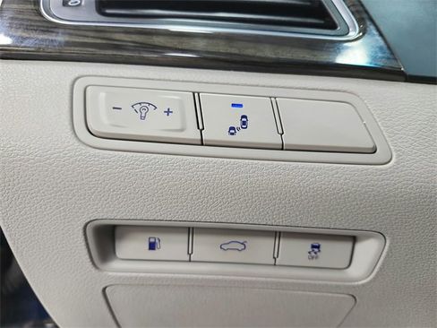 Used 2016 Hyundai Sonata Limited w/ Option Group 04 image 21