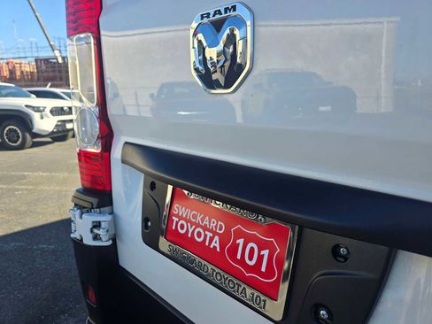 Used 2023 RAM ProMaster 2500 image 15