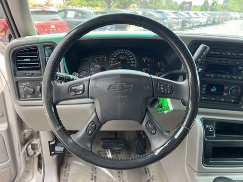 Used 2005 Chevrolet Silverado 2500 LT w/ Heavy-Duty Power Package AWD/4WD image 35