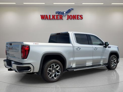 Used 2022 GMC Sierra 1500 SLT w/ SLT Premium Plus Package image 3