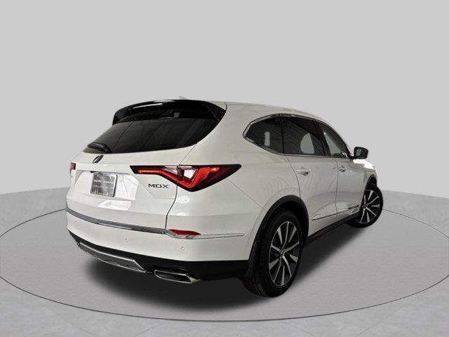 Used 2026 Acura MDX w/ Technology Package FWD image 8