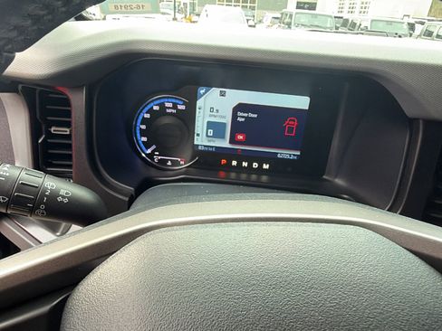 Used 2021 Ford Bronco Big Bend image 28