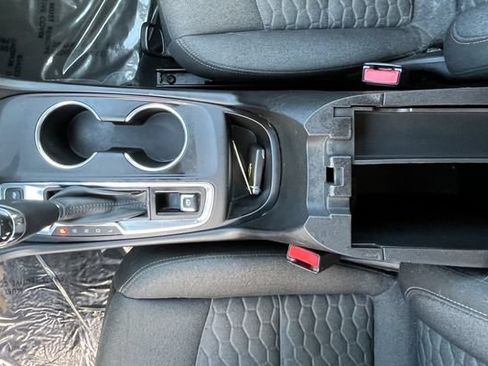 Certified 2019 Chevrolet Equinox LT AWD/4WD image 15