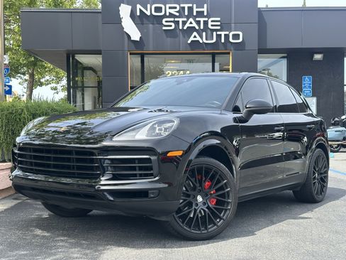 Used 2020 Porsche Cayenne AWD/4WD image 2
