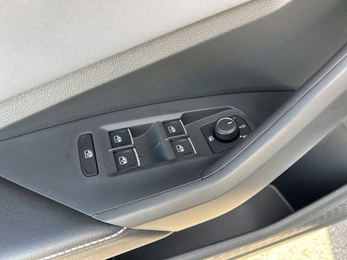 New 2026 Volkswagen Jetta SE image 13