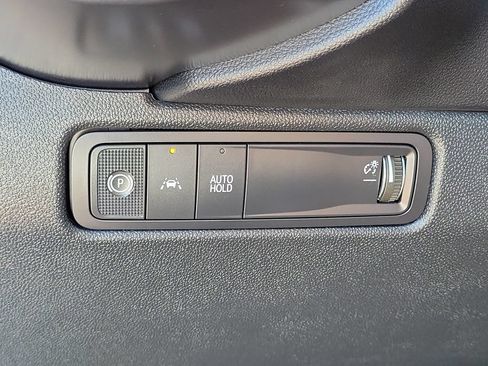 Used 2026 Chevrolet Equinox EV LT FWD image 15