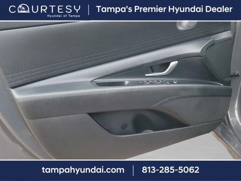 Used 2023 Hyundai Elantra SEL image 15