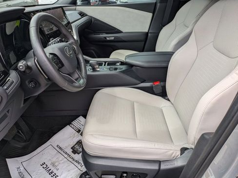 Certified 2025 Lexus TX 350 TX 350 w/ Technology Package image 15