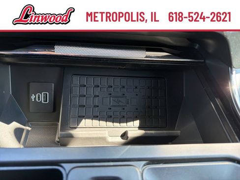 Used 2025 Ford F150 Lariat w/ Equipment Group 501A Mid AWD/4WD image 23