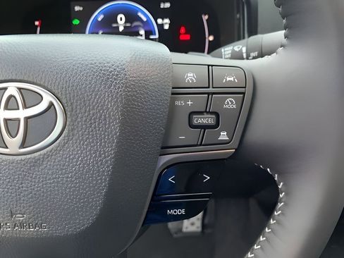 New 2026 Toyota Camry SE image 27