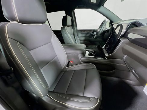 New 2026 GMC Yukon Elevation image 22