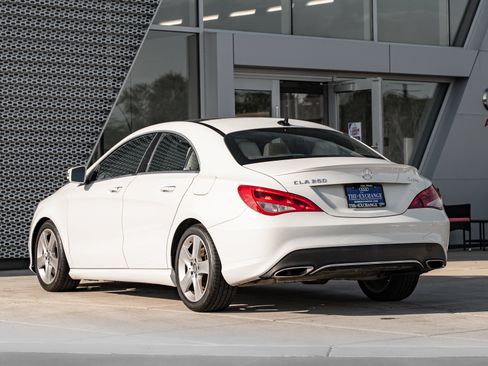 Used 2017 Mercedes-Benz CLA 250 4MATIC image 5