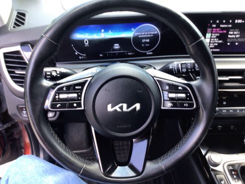 Used 2024 Kia Seltos S AWD/4WD image 15