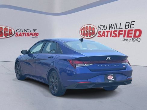 Used 2023 Hyundai Elantra SEL FWD image 8