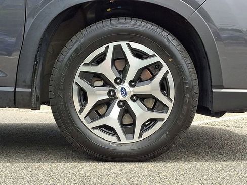 Used 2020 Subaru Forester Premium AWD/4WD image 8