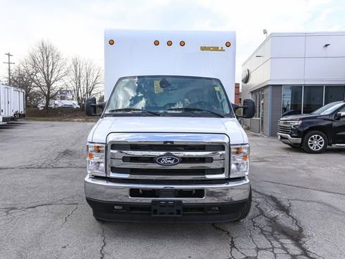 New 2027 Ford E-350 and Econoline 350 Super Duty w/ Power Equipment Group RWD image 4