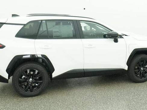 New 2026 Toyota RAV4 SE image 10