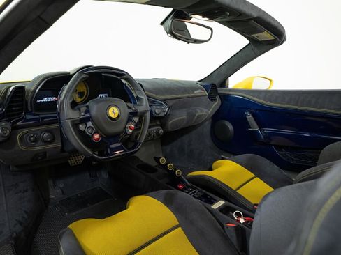 Used 2015 Ferrari 458 Speciale A image 38