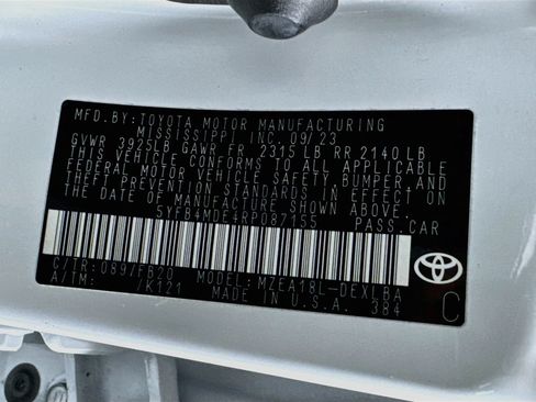 Used 2024 Toyota Corolla LE w/ LE Premium Package FWD image 26