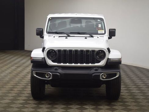 New 2026 Jeep Gladiator Sport image 2