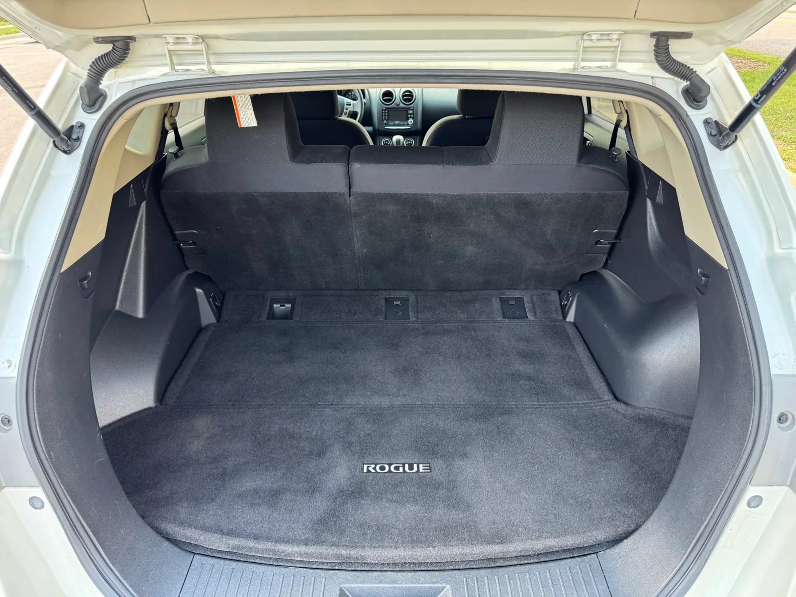 Used 2011 Nissan Rogue SV AWD/4WD image 12