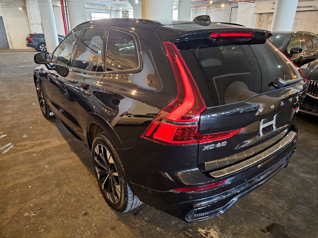 Certified 2026 Volvo XC60 T8 Plus w/ Protection Package Premier AWD/4WD image 2