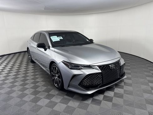 Used 2022 Toyota Avalon Touring w/ Advanced Safety Package FWD image 7