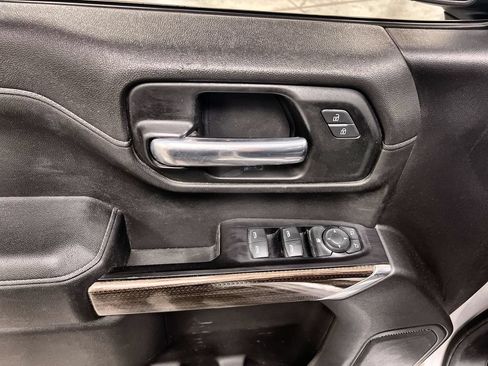 Used 2019 Chevrolet Silverado 1500 LT w/ Texas Edition AWD/4WD image 16