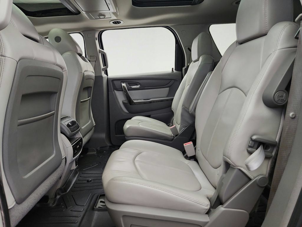 Used 2016 GMC Acadia SLT w/ Open Road Package FWD image 26