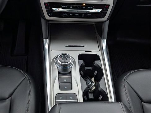 Used 2024 Ford Explorer XLT w/ Equipment Group 202A image 30