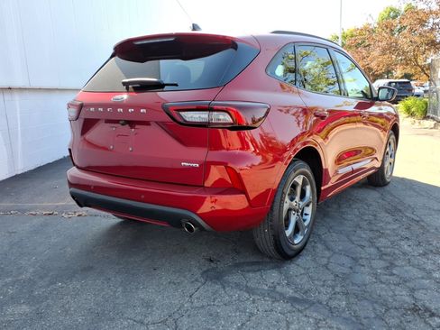 Certified 2024 Ford Escape ST-Line w/ Tech Pack #1 AWD/4WD image 9