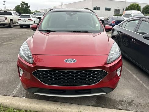 Used 2020 Ford Escape Titanium w/ Titanium Premium Package 2.0 AWD/4WD image 2