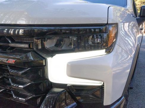 Used 2022 Chevrolet Silverado 1500 ZR2 w/ Technology Package image 36