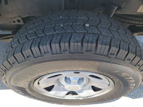 Used 2019 Toyota Tacoma SR RWD image 8