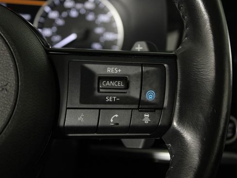 Certified 2022 Nissan Pathfinder SL FWD image 29