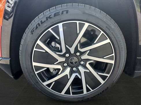 Used 2025 Jeep Wagoneer S Limited image 9