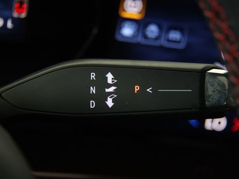 Certified 2024 Chevrolet Traverse RS image 35