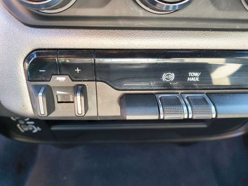 Used 2024 RAM 3500 Big Horn image 30