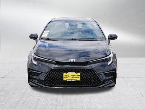 Used 2024 Toyota Corolla SE AWD/4WD image 2