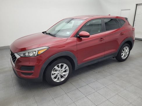 Used 2021 Hyundai Tucson SE FWD image 2