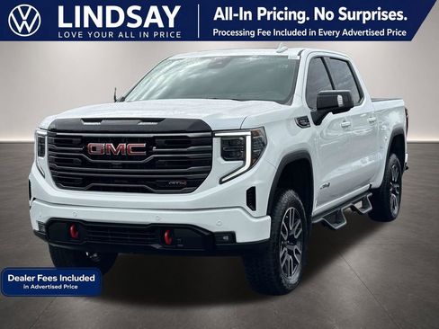 Used 2025 GMC Sierra 1500 AT4 w/ AT4 Premium Package AWD/4WD image 4